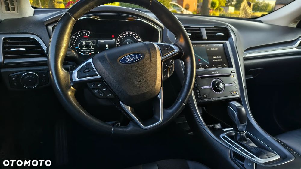 Ford Mondeo - 22