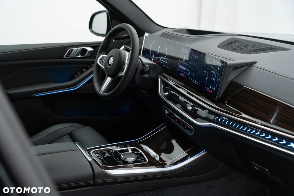 BMW X5 xDrive30d - 26