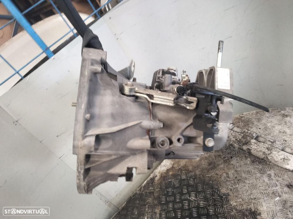 CAIXA DE VELOCIDADES FIAT 500 150 CABRIO - 1