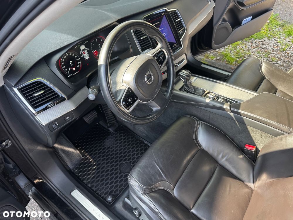 Volvo XC 90 D5 SCR AWD Inscription - 24