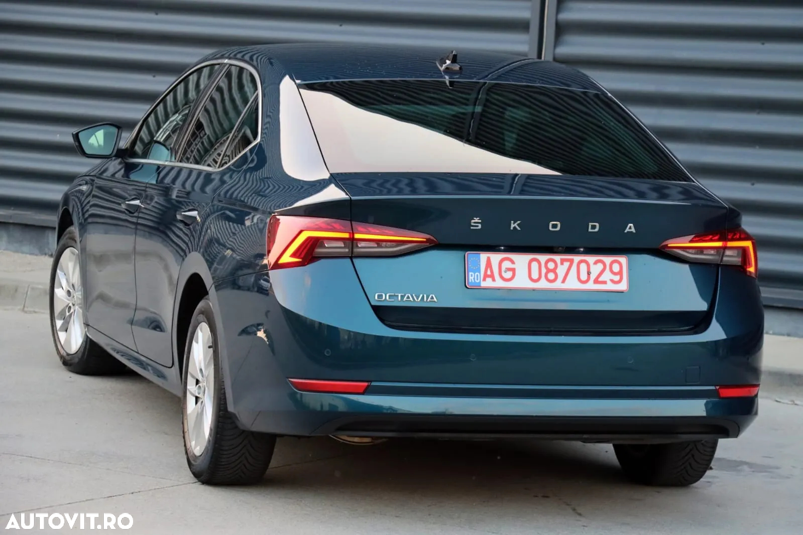 Skoda Octavia 2.0 TDI 150 CP DSG Sportline - 13