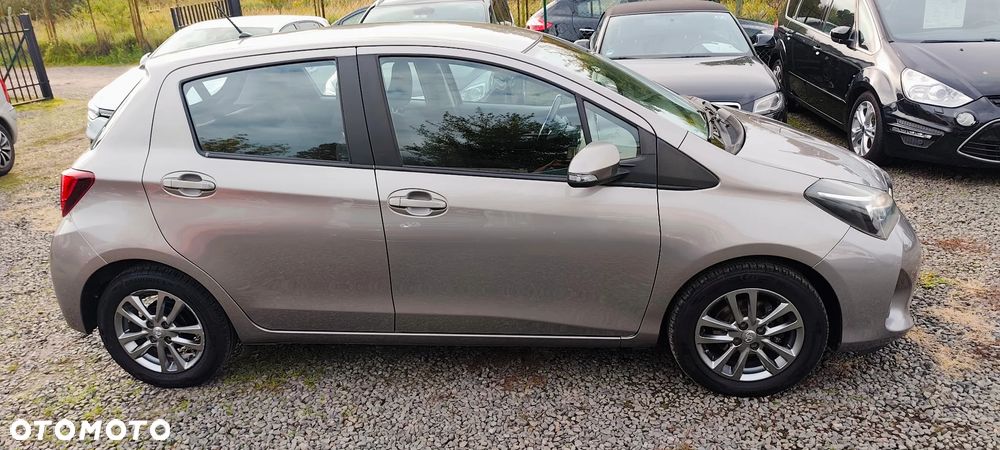 Toyota Yaris 1.4 D-4D Premium EU6 - 8