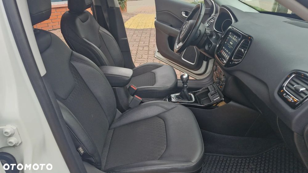 Jeep Compass 1.3 TMair Night Eagle FWD S&S - 10