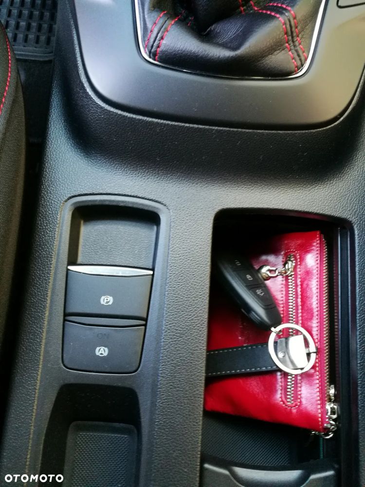 Ford Focus 1.0 EcoBoost ST-Line - 17