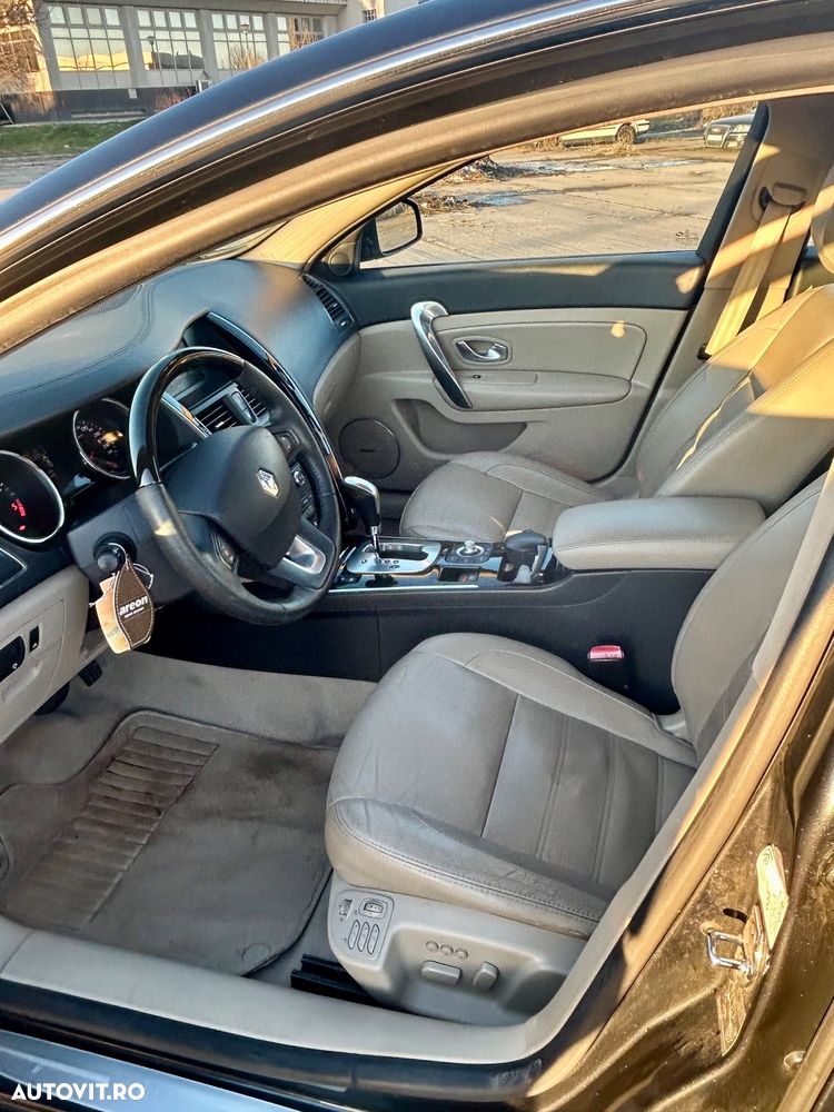 Renault Latitude 2.0 dCi Initiale Aut. - 13