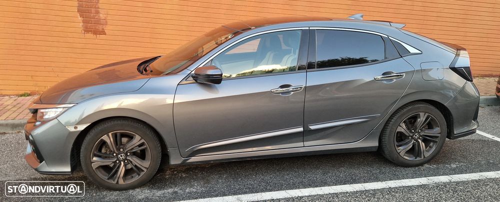 Honda Civic 1.5 i-VTEC Prestige CVT - 4