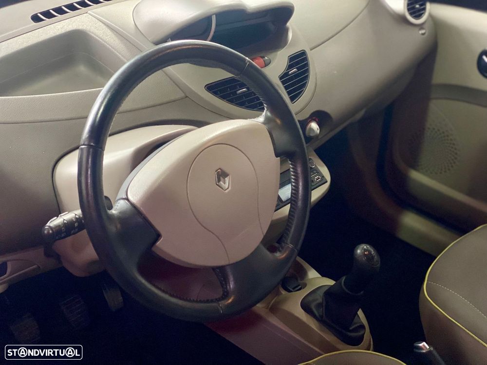 Renault Twingo dCi 75 Authentique - 13