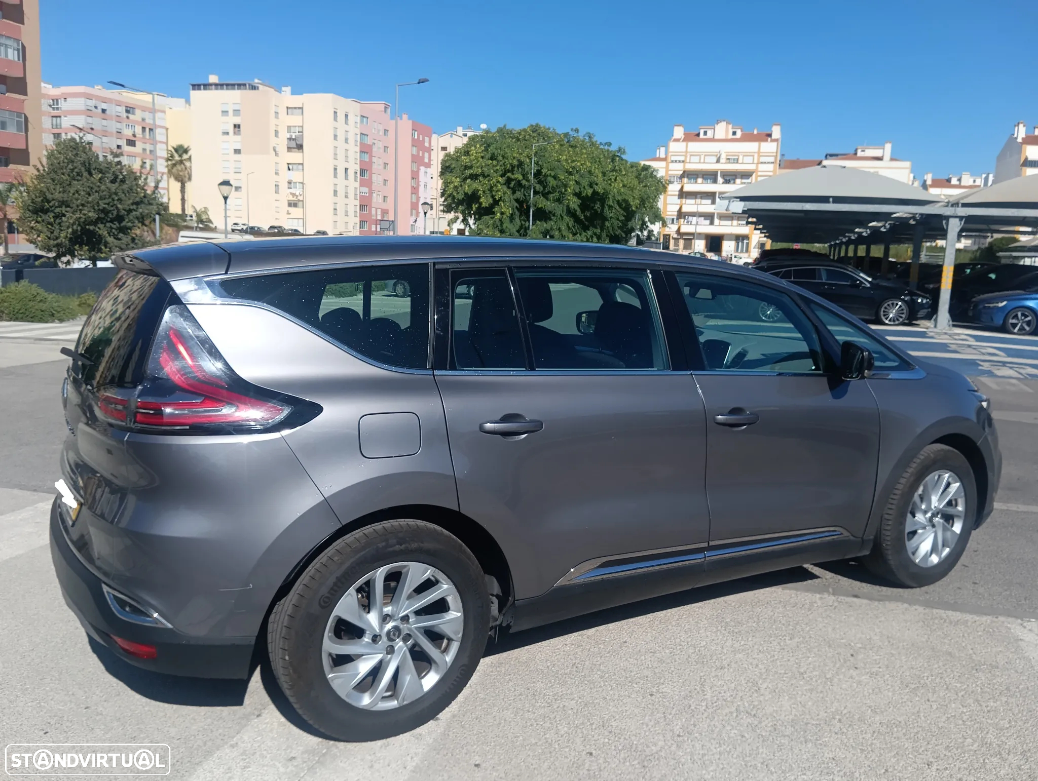 Renault Espace 1.6 dCi Initiale Paris EDC - 27