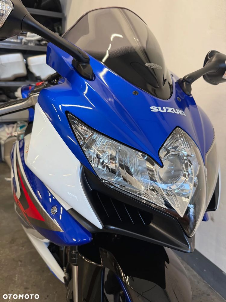 Suzuki GSX-R - 34