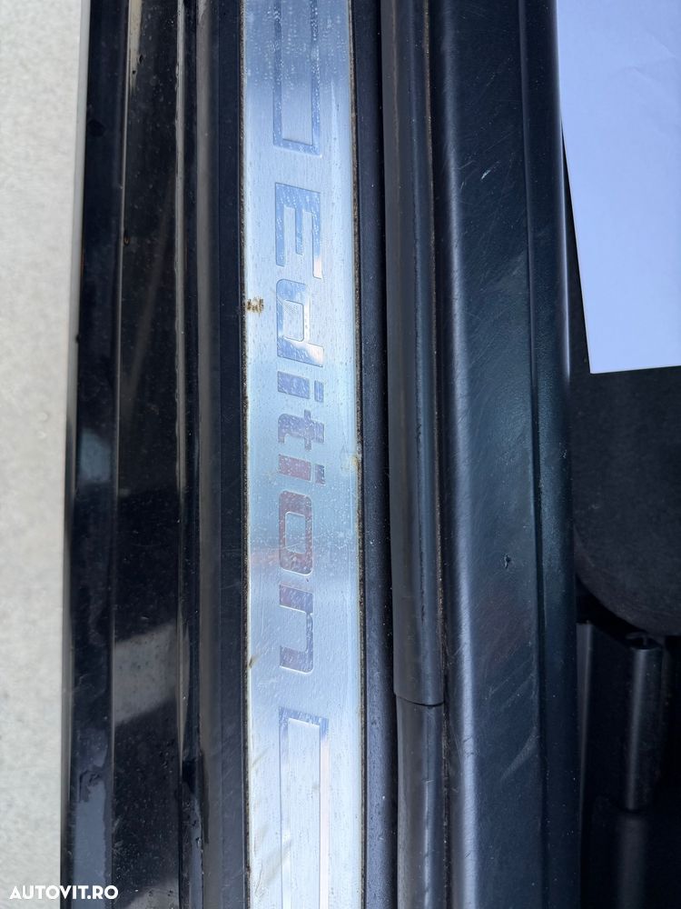 BMW Seria 5 520d Aut. Edition Exclusive - 24