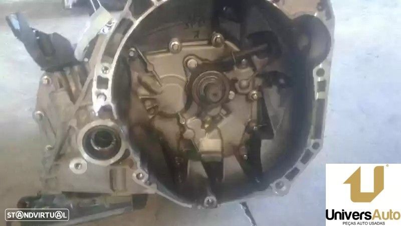 CAIXA VELOCIDADES DACIA SANDERO II 2016 -JH3336 - 3