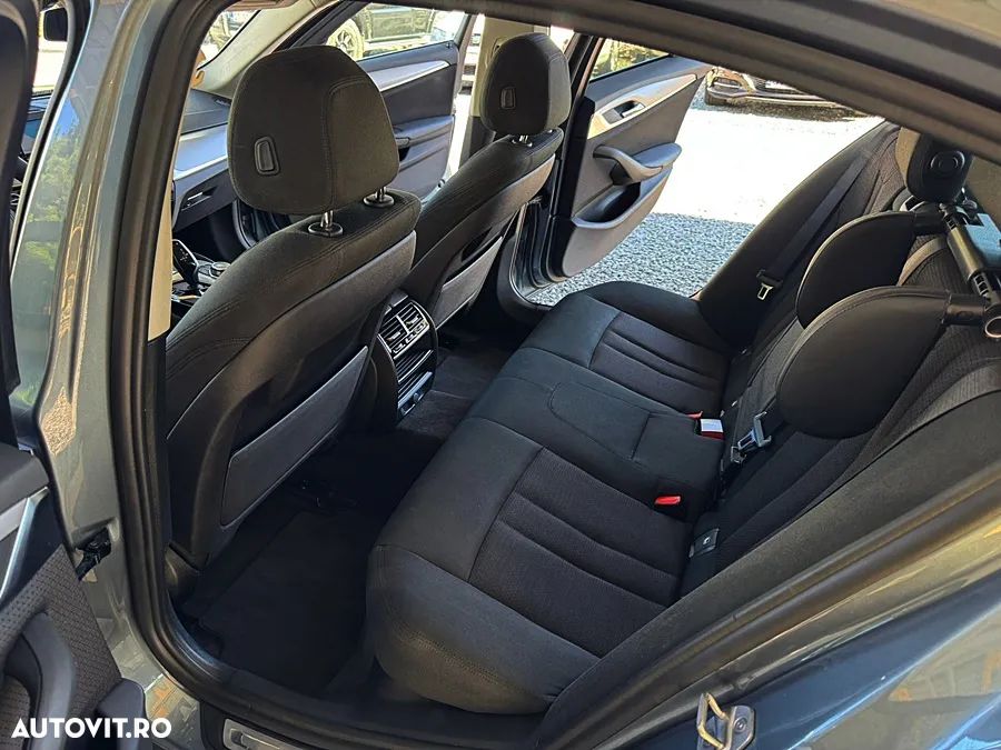 BMW Seria 5 520d Aut. - 16