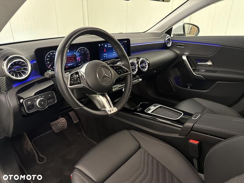 Mercedes-Benz CLA - 10