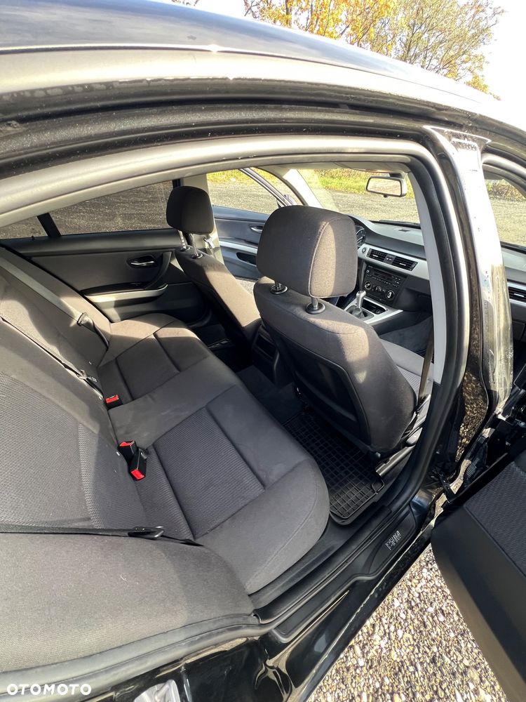 BMW Seria 3 316d - 10