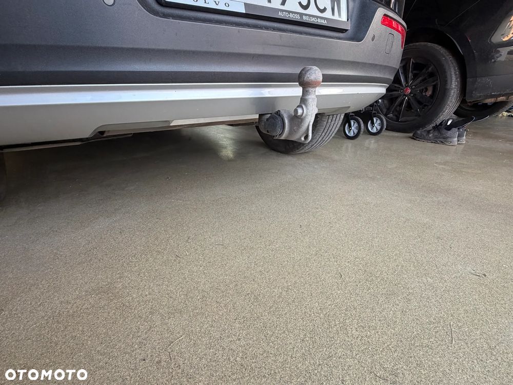 Volvo XC 40 D3 AWD Momentum Pro - 12
