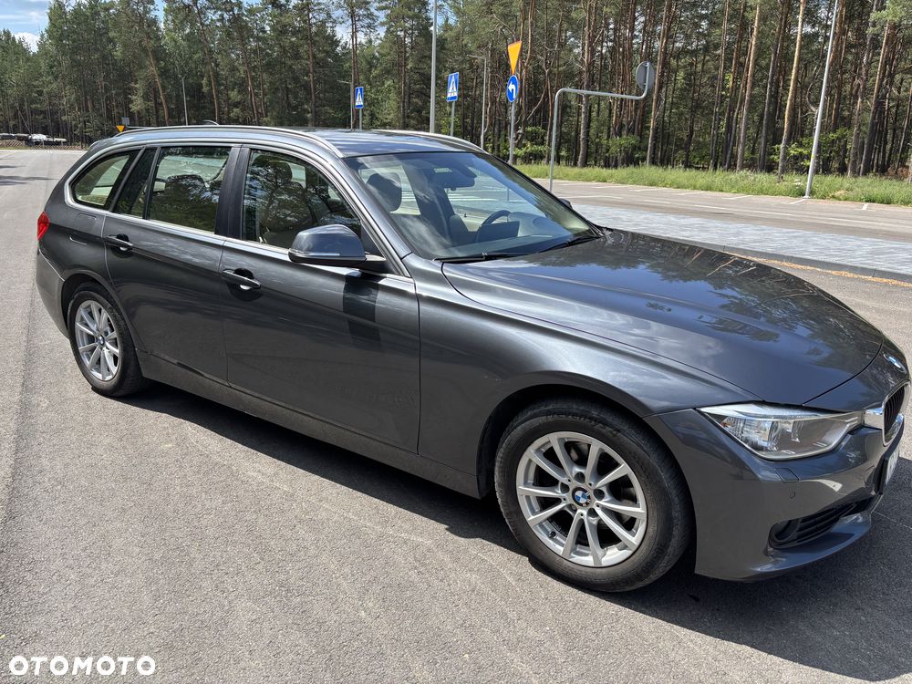 BMW Seria 3 316d - 10