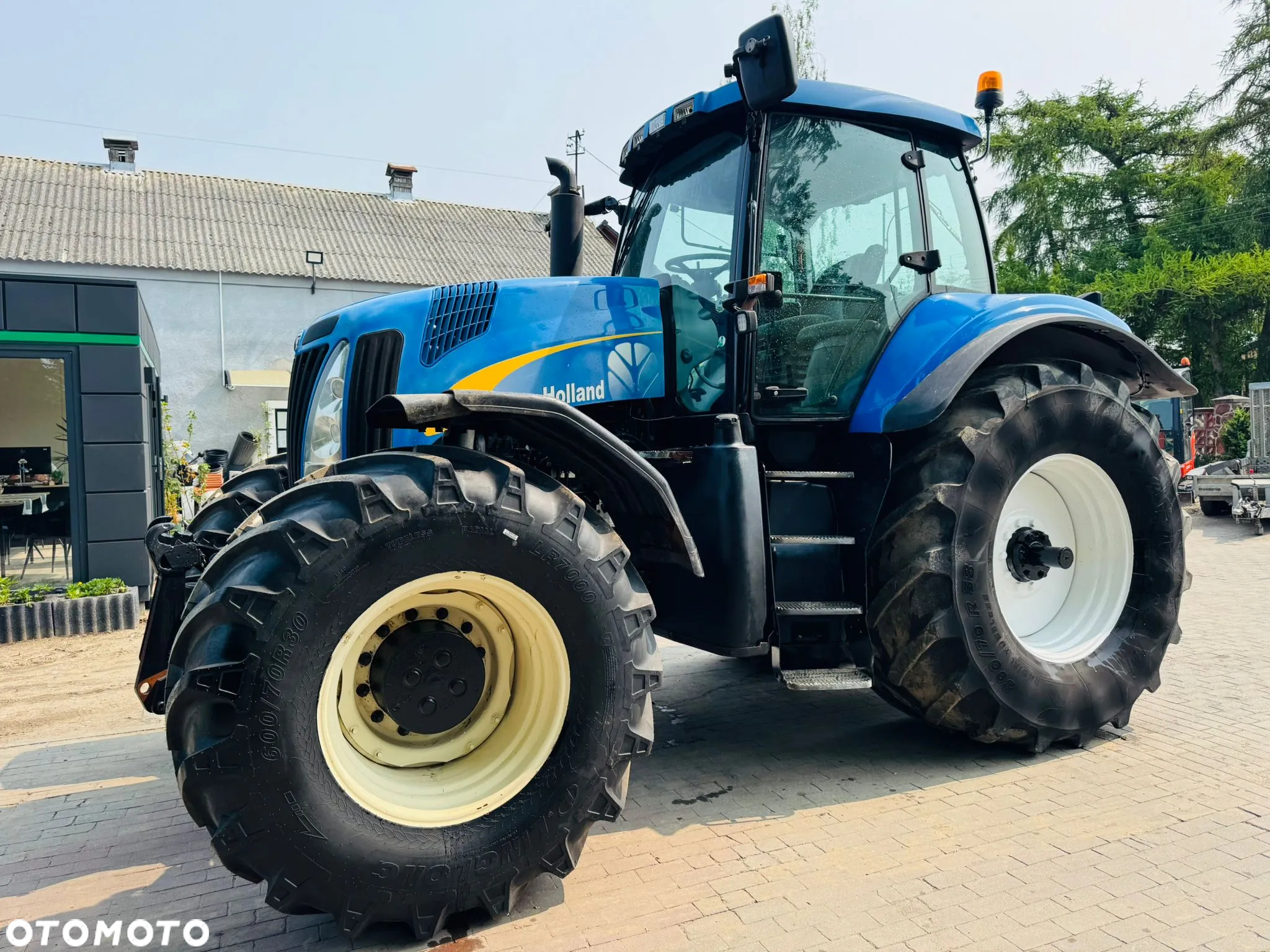 New Holland T8040 - 8