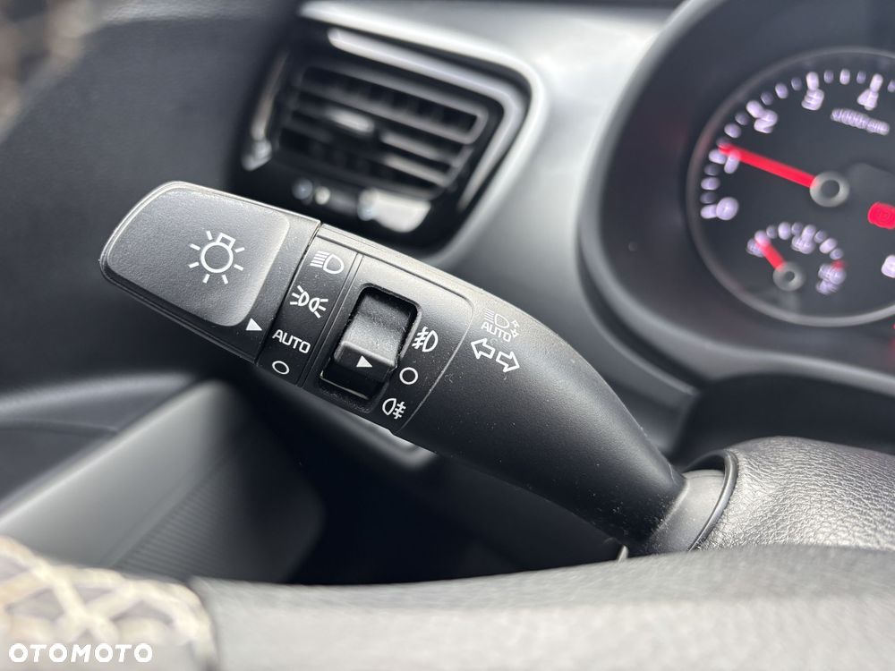 Kia Stonic 1.0 T-GDI MHEV L - 17