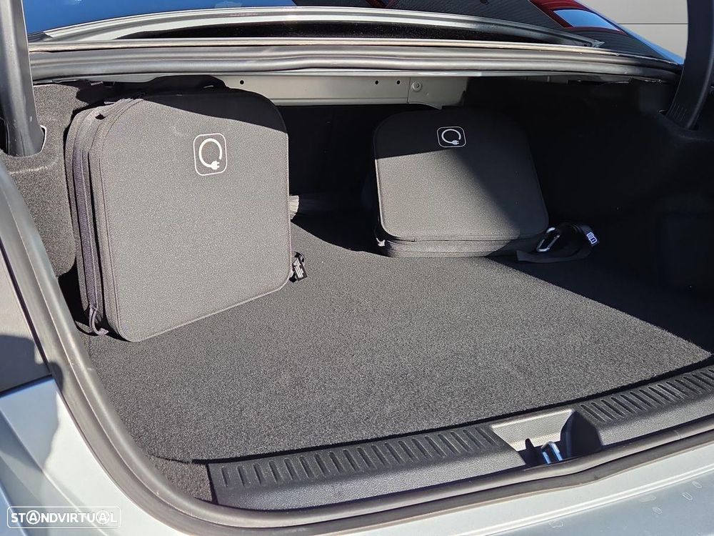 Mercedes-Benz E 300 de Avantgarde - 28