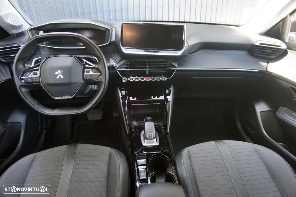Peugeot 208 1.2 PureTech Allure EAT8 - 8