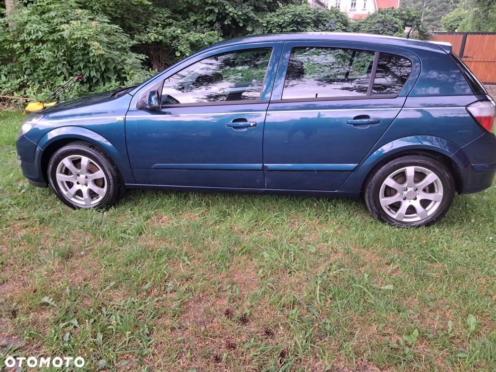 Opel Astra 1.6 Essentia - 7