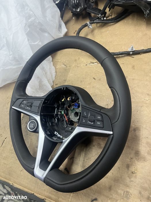 Volan cu incalzire Alfa Romeo Giulia Stelvio 2018 - 3