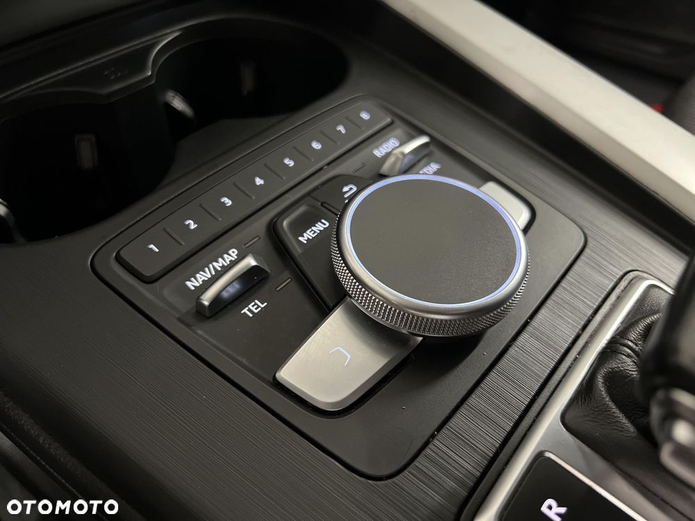 Audi A4 Limousine - 35