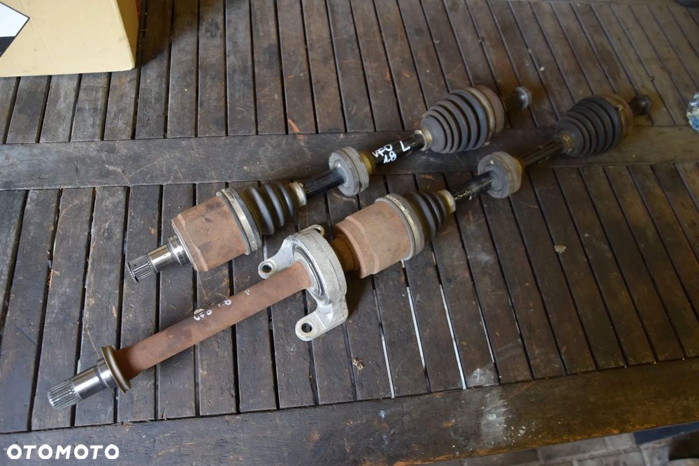 Honda Civic VIII UFO 06-11 1.8 Półoś prawa lewa tylko 69,000km ! - 1