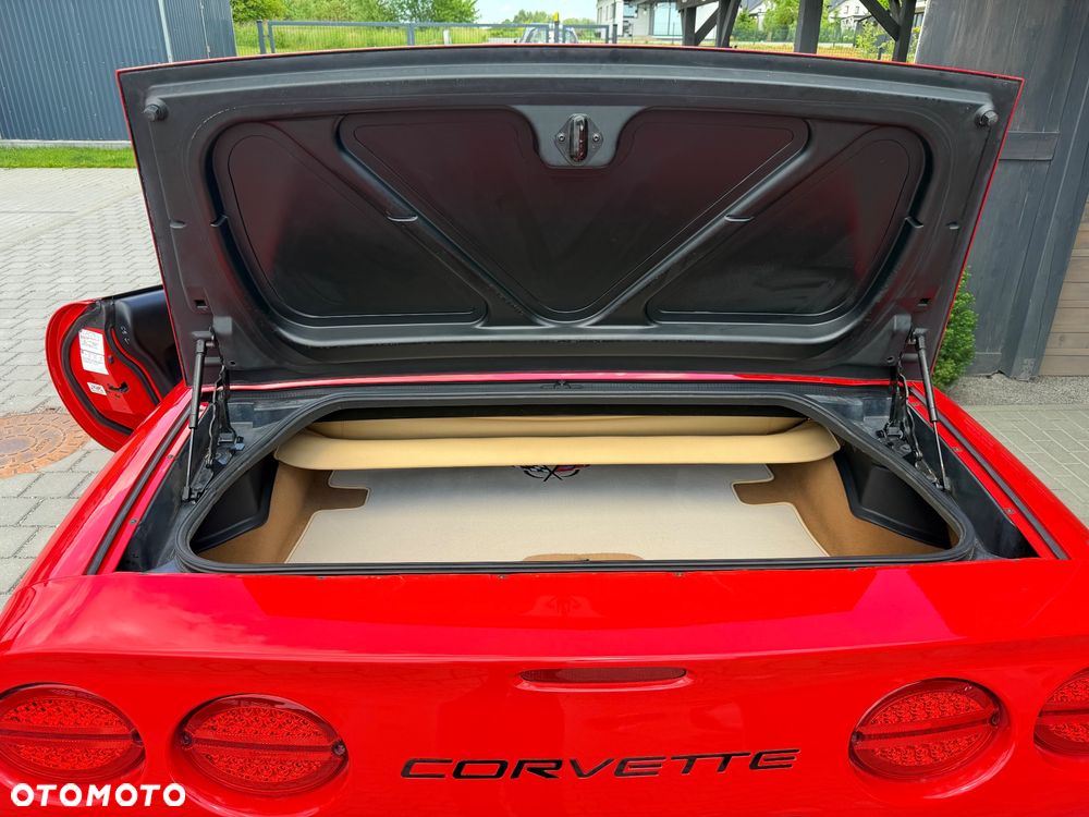 Chevrolet Corvette Convertible 5.7 - 29