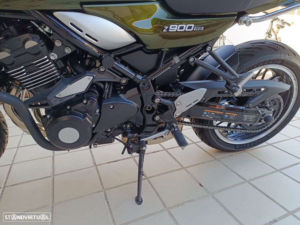 Kawasaki ZR - 12