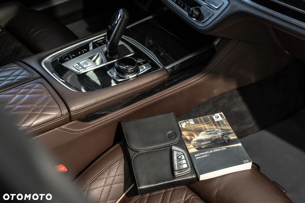 BMW Seria 7 745Le xDrive - 41