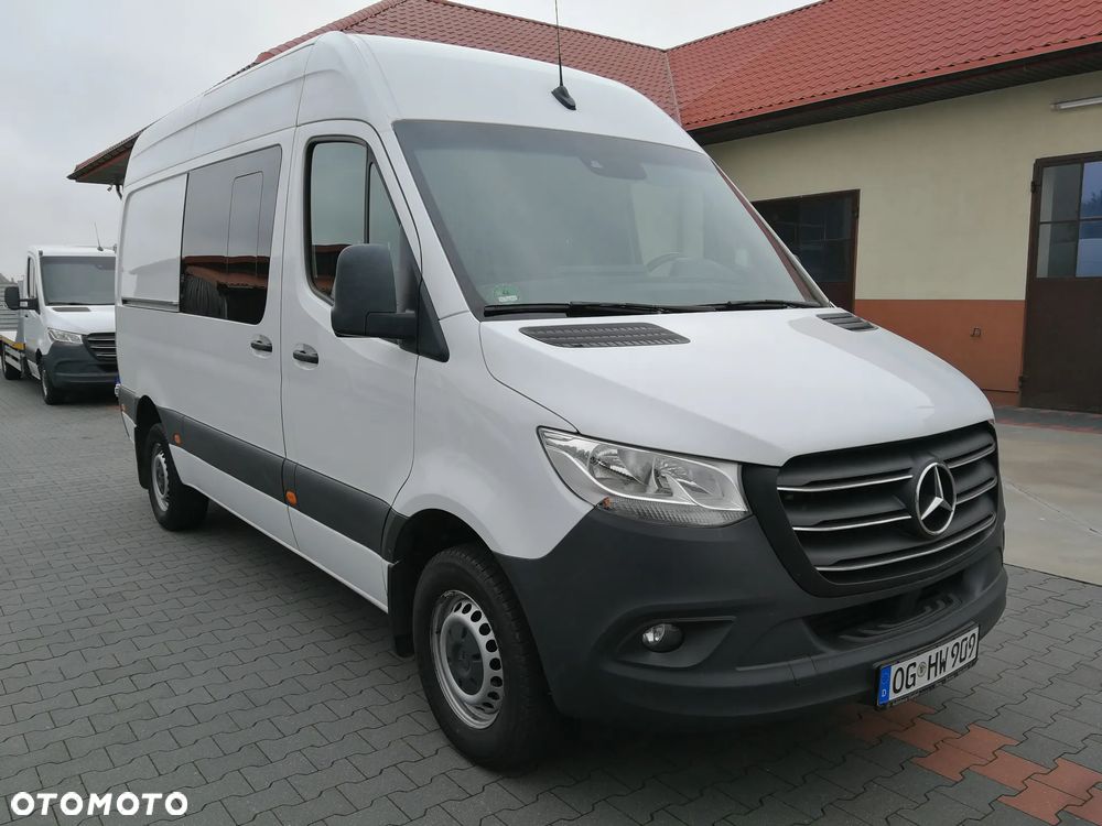 Mercedes-Benz Sprinter 319 - 2