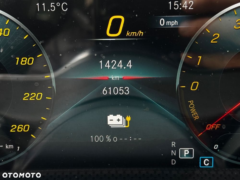 Mercedes-Benz CLA 250 E AMG Line 8G-DCT - 17