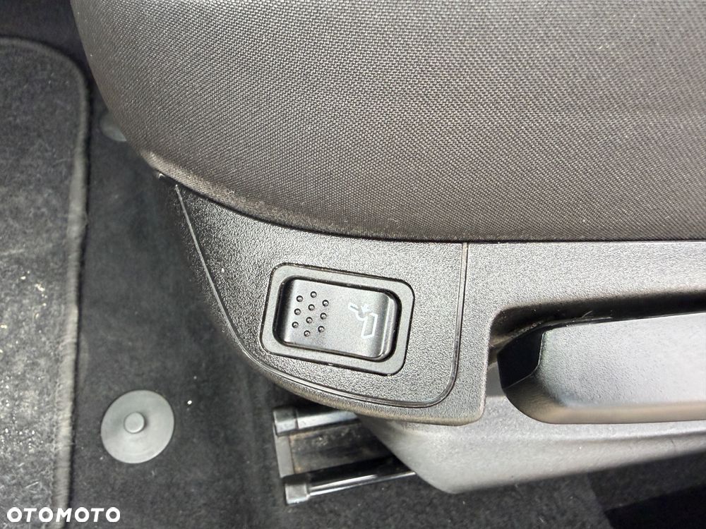 Fiat Tipo 1.4 16v Lounge EU6d - 28