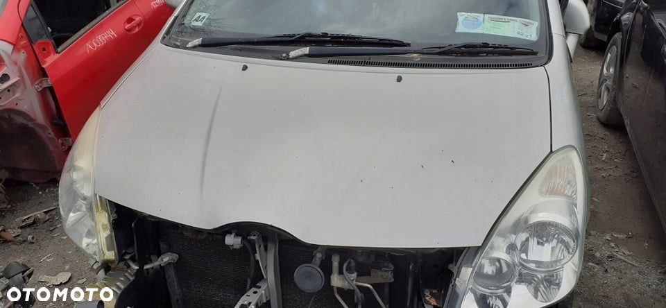 MASKA POKRYWA SILNIKA TOYOTA COROLLA VERSO 1C0 - 3