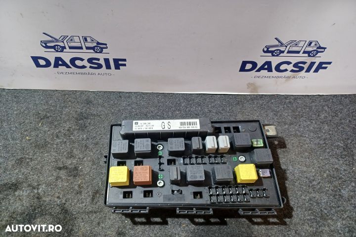 Panou sigurante si relee 13206746 Opel Astra H [2004 - 2007] wagon 1. - 1