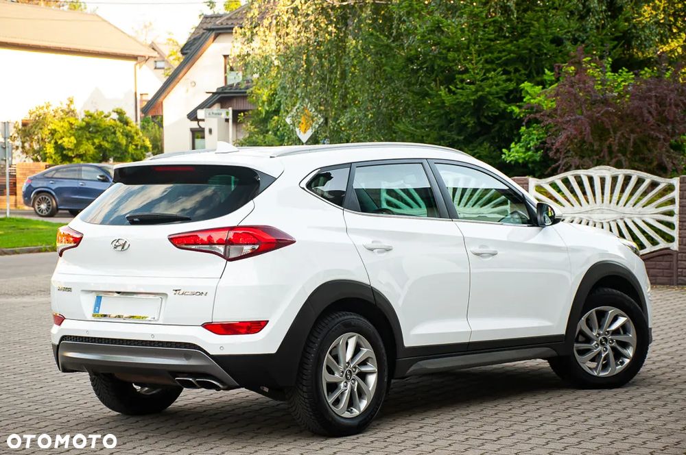Hyundai Tucson 2.0 CRDi 2WD Style - 22