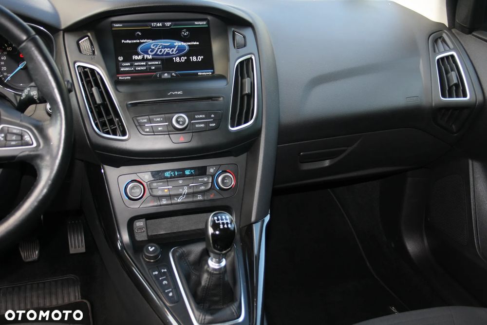 Ford Focus 1.5 EcoBlue Start-Stopp-System TITANIUM X - 11