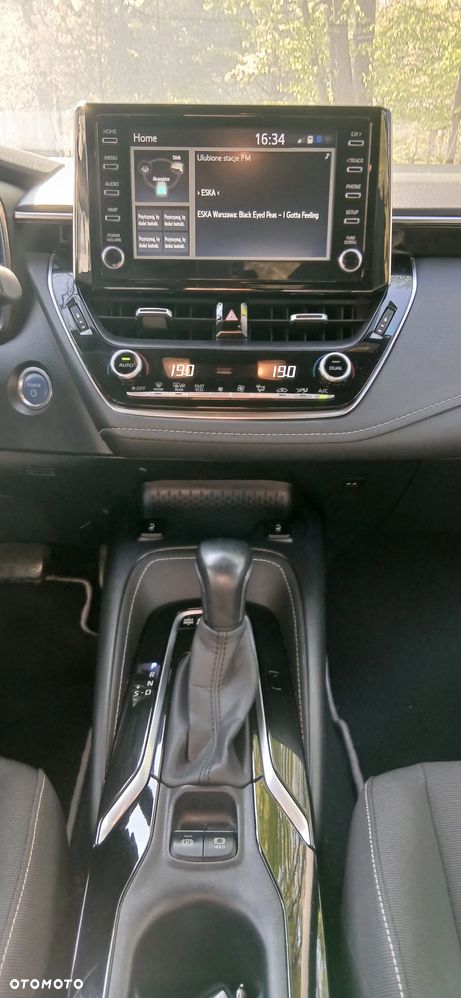 Toyota Corolla ver-2-0-hybrid-executive - 15