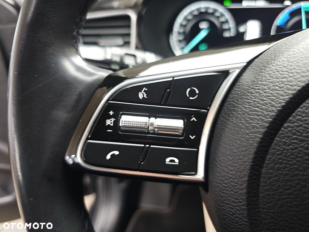 Kia Ceed 1.6 GDI PHEV L DCT - 14