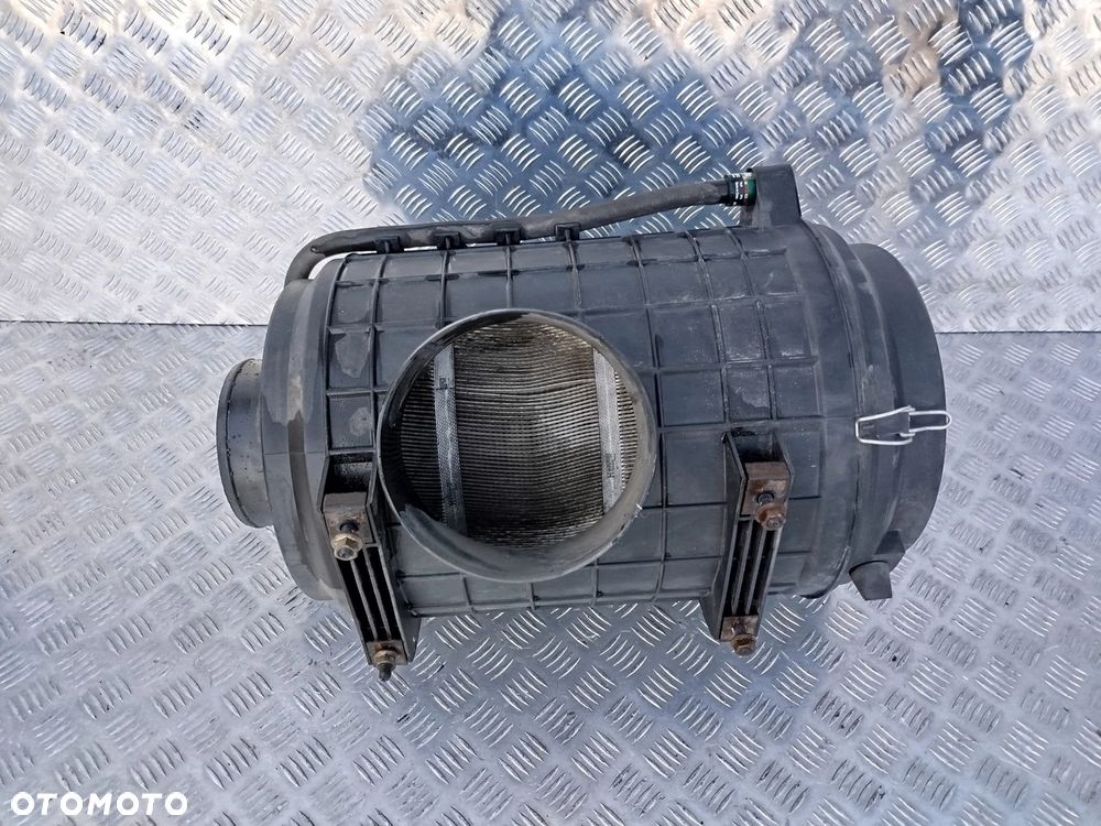 OBUDOWA FILTRA POWIETRZA DAF XF 106 - 3