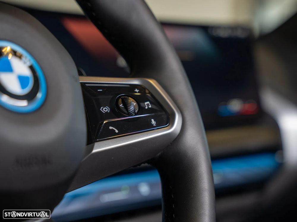 BMW X3 30 e xDrive Pack M Desportivo - 12