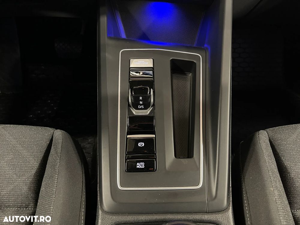 Volkswagen Golf 2.0 TDI SCR DSG Life - 21