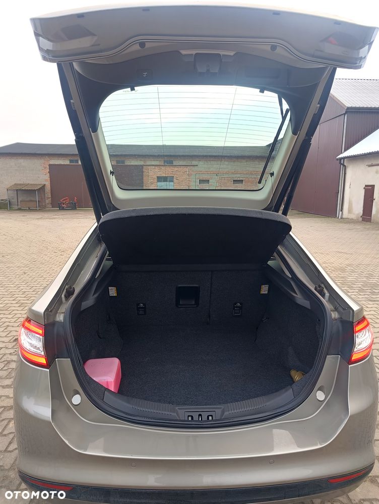 Ford Mondeo 2.0 TDCi Titanium PowerShift - 4