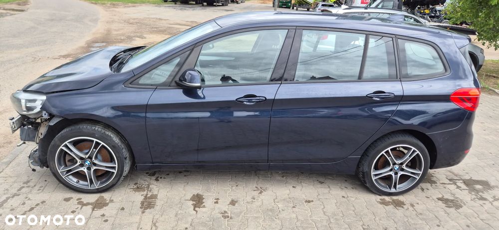 BMW Seria 2 220i Advantage - 7