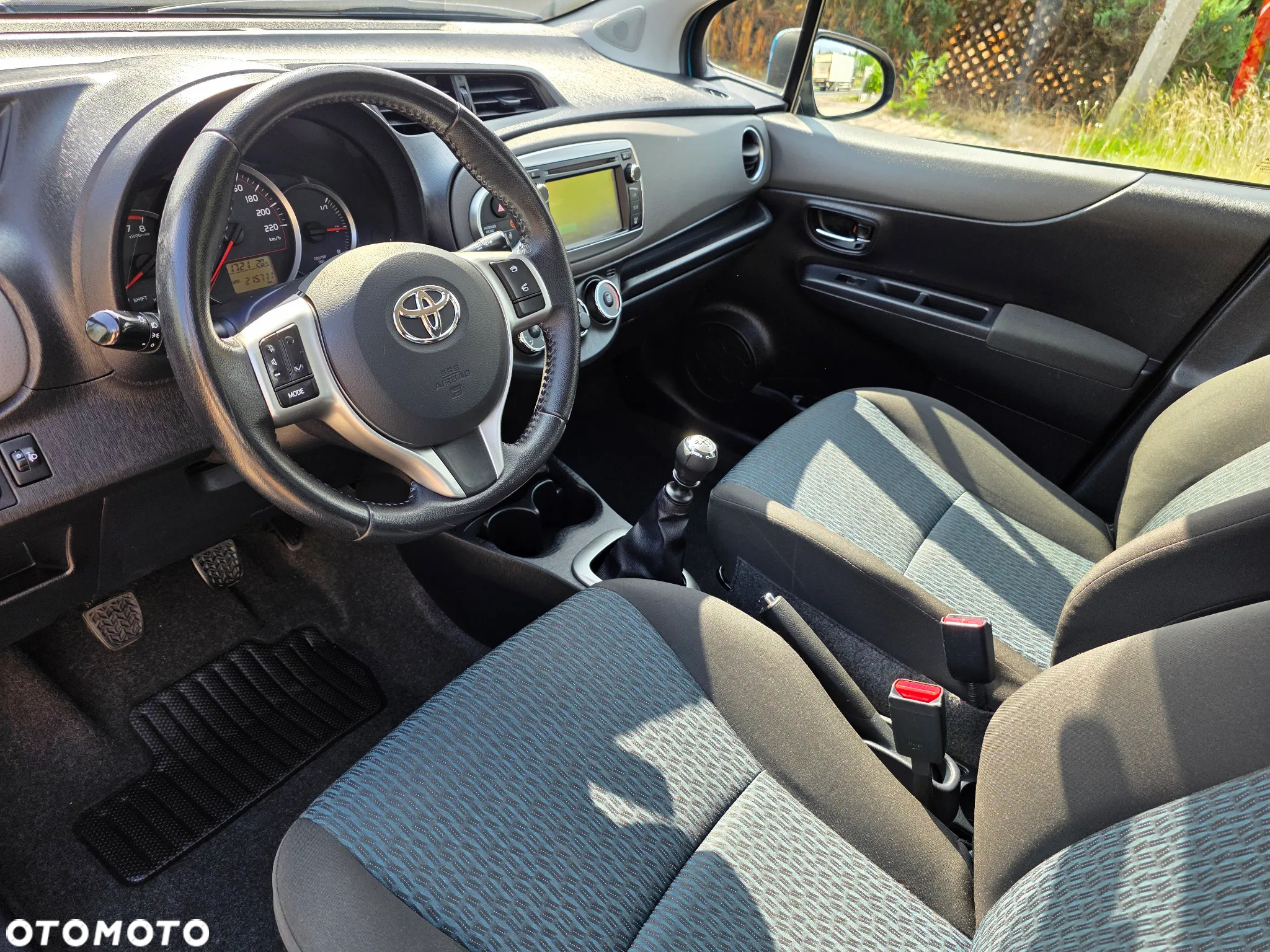 Toyota Yaris 1.33 Sol - 15