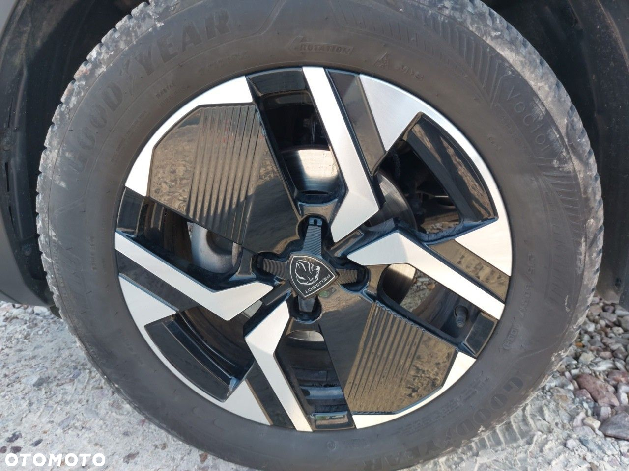 Peugeot 2008 1.2 PureTech Allure Pack S&S EAT8 - 11