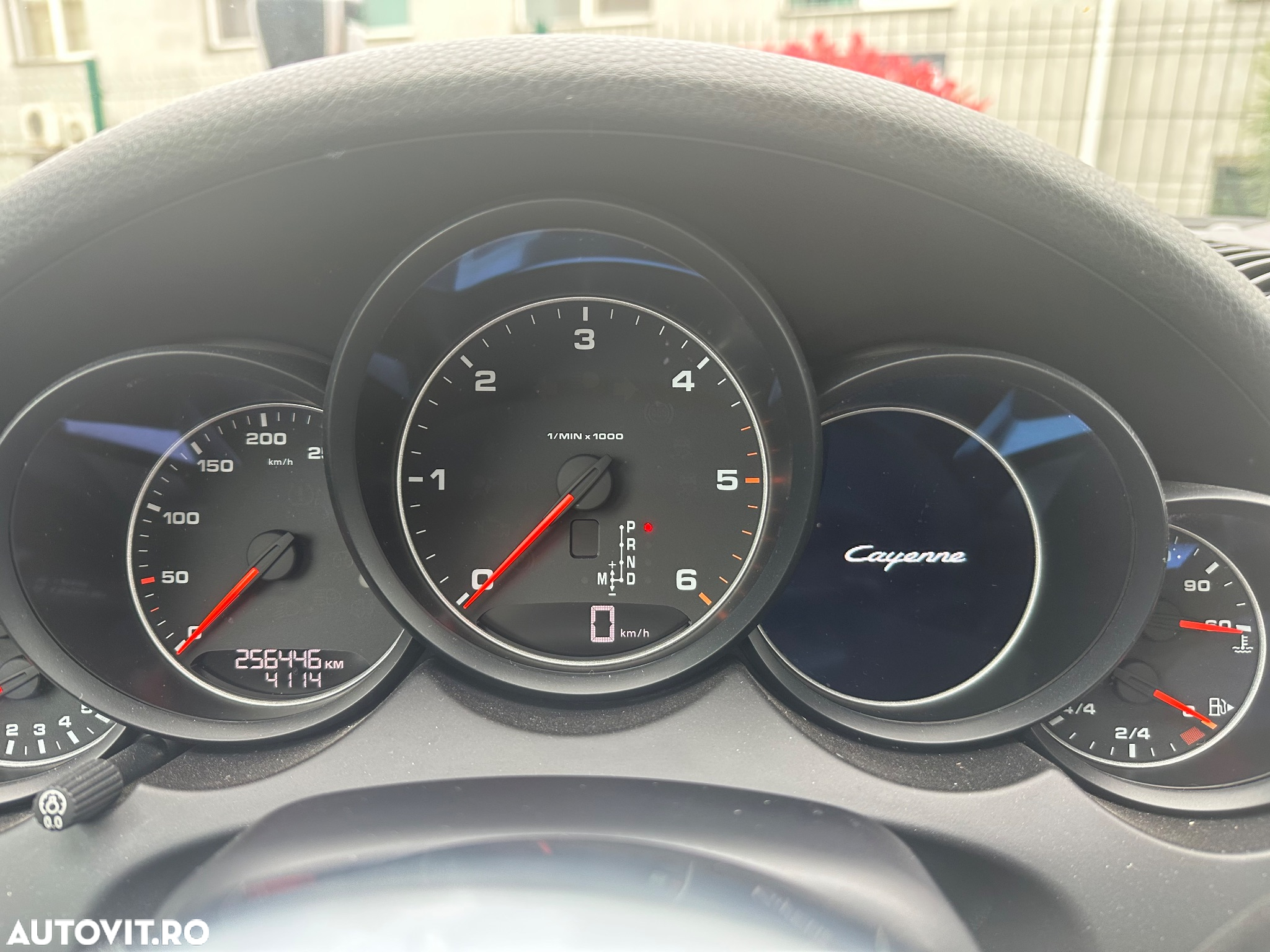 Porsche Cayenne 3.0 L - 17
