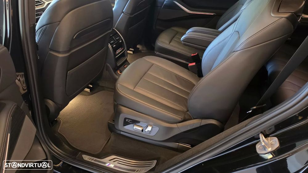 BMW X7 40 d xDrive Pack M - 54