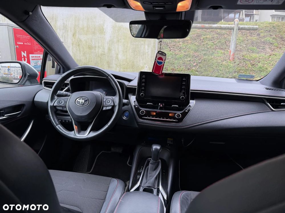 Toyota Corolla - 13